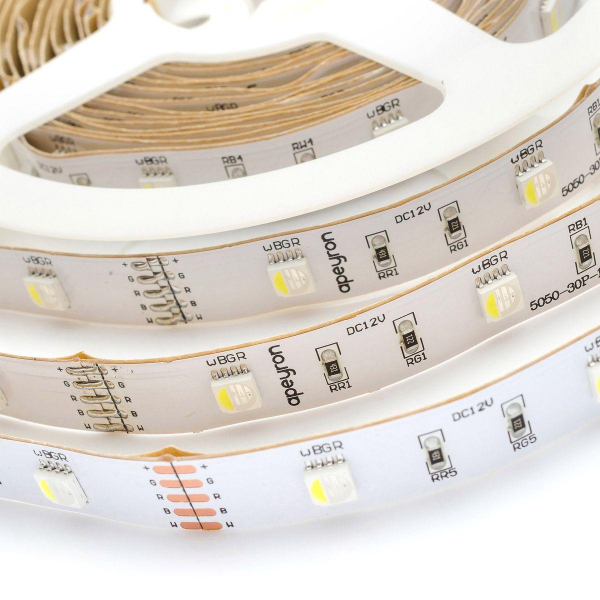 Светодиодная лента Apeyron 7,2W/m 30LED/m 5050SMD разноцветная/холодный белый 5M 00-100 Светодиодная лента Apeyron 7,2W/m 30LED/m 5050SMD разноцветная/холодный белый 5M 00-100