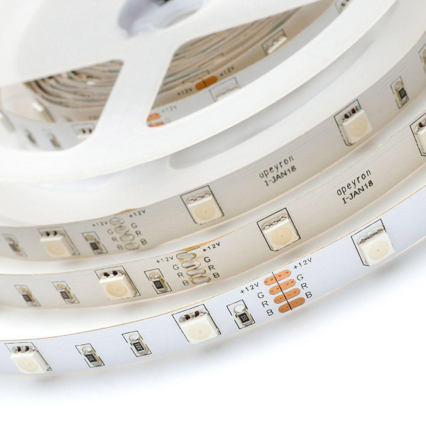 Светодиодная лента OGM 7,2W/m 30LED/m 5050SMD разноцветная 5M LSE-159 Светодиодная лента OGM 7,2W/m 30LED/m 5050SMD разноцветная 5M LSE-159