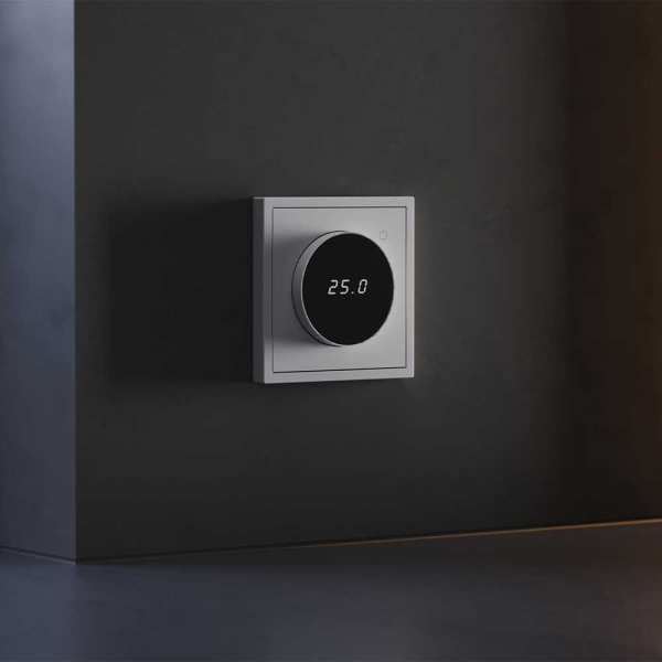 Терморегулятор электронный S70 с индикацией и датчиком, для теплого пола, (серый) Voltum VLS070116