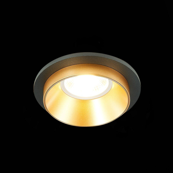 Встраиваемый светильник ST Luce ST206.248.01 Встраиваемый светильник ST Luce ST206.248.01