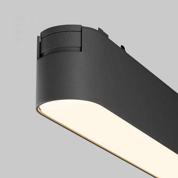 Трековый светодиодный светильник Maytoni Technical Basis TR080-1-18W3K-B Трековый светодиодный светильник Maytoni Technical Basis TR080-1-18W3K-B