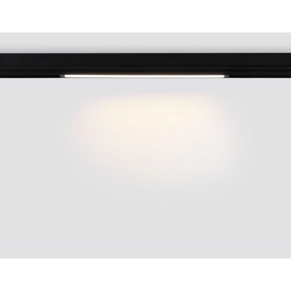 Трековый светодиодный светильник Ambrella Light Track System Magnetic 220V GL1282 Трековый светодиодный светильник Ambrella Light Track System Magnetic 220V GL1282