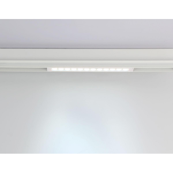 Трековый светодиодный светильник Ambrella Light Track System Magnetic 220V GL1301 Трековый светодиодный светильник Ambrella Light Track System Magnetic 220V GL1301