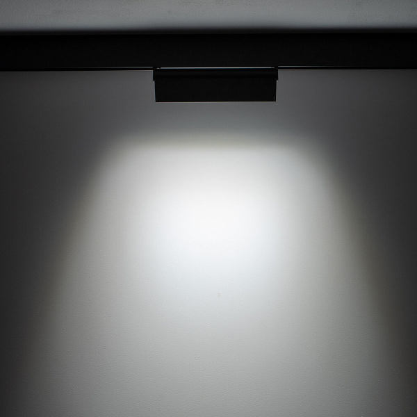 Трековый магнитный светильник Nowodvorski Focus Led Black 10646