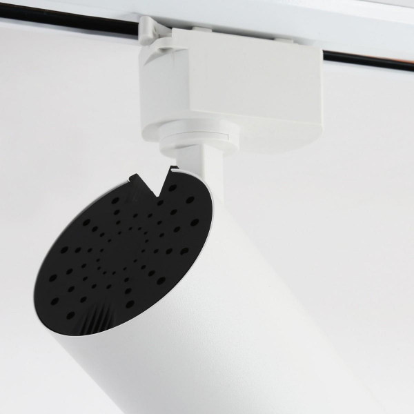 Трековый светодиодный светильник Ambrella light GL5822 Трековый светодиодный светильник Ambrella light GL5822