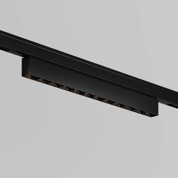 Трековый светильник Maytoni Technical Points TR193-1-10W2.7K-M-B Трековый светильник Maytoni Technical Points TR193-1-10W2.7K-M-B
