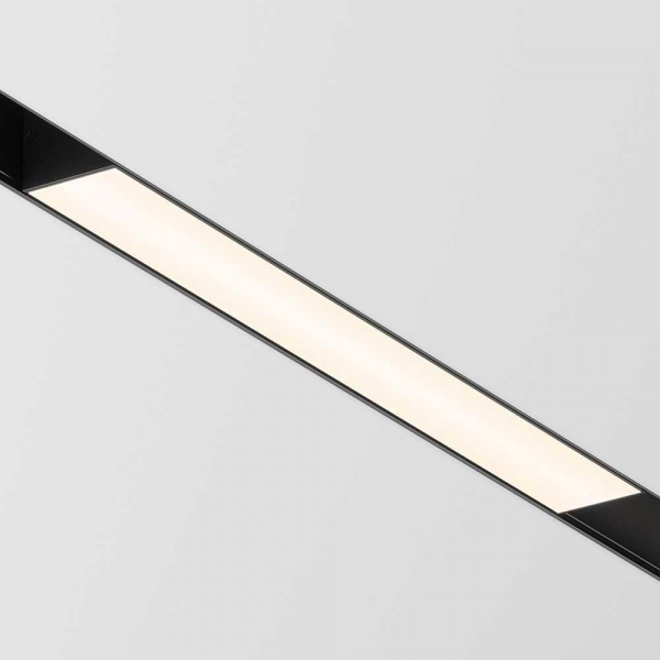 Трековый светодиодный светильник для магнитного шинопровода Maytoni Track lamps TR012-2-12W3K-B Трековый светодиодный светильник для магнитного шинопровода Maytoni Track lamps TR012-2-12W3K-B