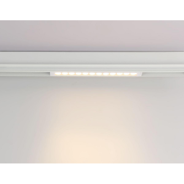 Трековый светодиодный светильник Ambrella Light Track System Magnetic 220V GL1301 Трековый светодиодный светильник Ambrella Light Track System Magnetic 220V GL1301