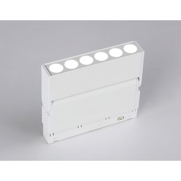 Трековый светодиодный светильник Ambrella light Track System Magnetic GL4038 Трековый светодиодный светильник Ambrella light Track System Magnetic GL4038