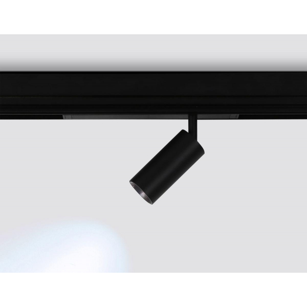 Трековый светодиодный светильник Ambrella Light Track System Magnetic 220V GL1212 Трековый светодиодный светильник Ambrella Light Track System Magnetic 220V GL1212