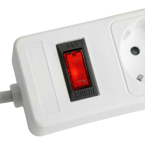 Сетевой фильтр 6-местный с/з STEKKER HM20-61-03 3x1мм2, 3 м, серия Optima, белый