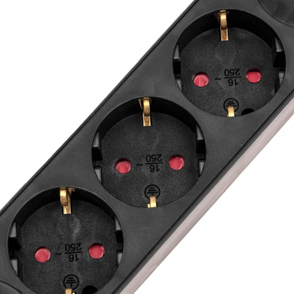 Удлинитель STANDARD 3 гнезда, 5м, 3х1,0мм², с/з, с выключателем, 2 USB, черный REXANT 13-4023 Удлинитель STANDARD 3 гнезда, 5м, 3х1,0мм², с/з, с выключателем, 2 USB, черный REXANT 13-4023