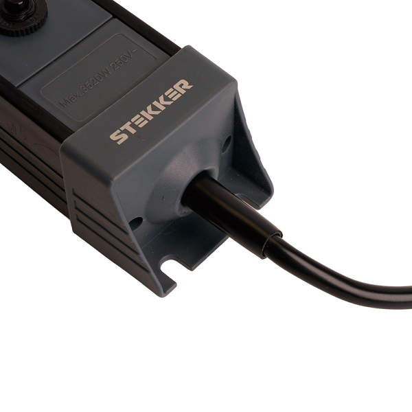 Сетевой фильтр 6-местный с/з Stekker 3x1мм2, 3 м, 250В, 16А Techno, HM22-61-03, черный 50160