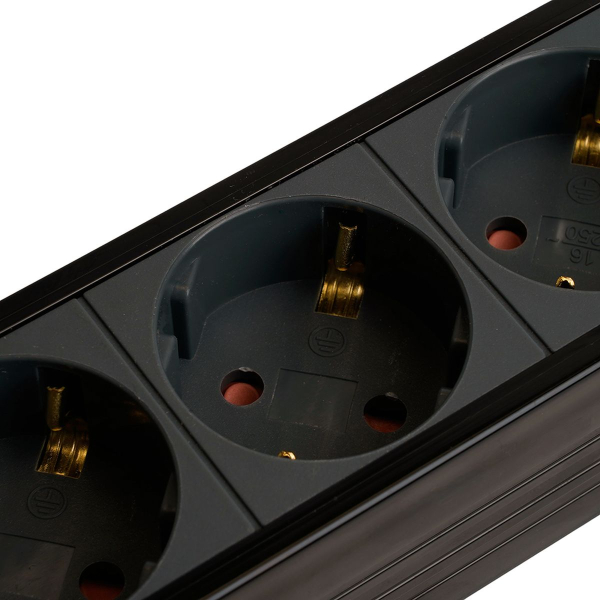 Сетевой фильтр 4-местный с/з Stekker 3x1мм2, 1,8 м, 250В, 16А Techno, HM22-41-02, черный 50156