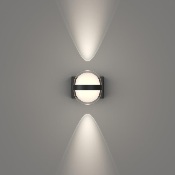 Уличный настенный светильник Favourite Jocus 4851-1W