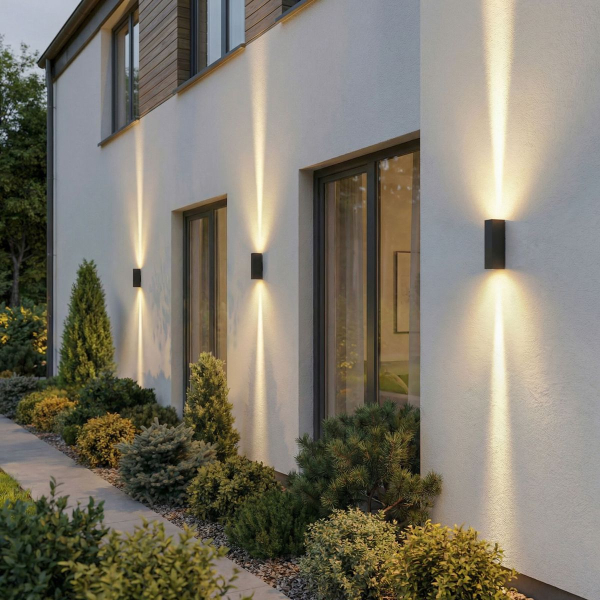 Уличный настенный светодиодный светильник Elektrostandard Blaze 35136/W a072074