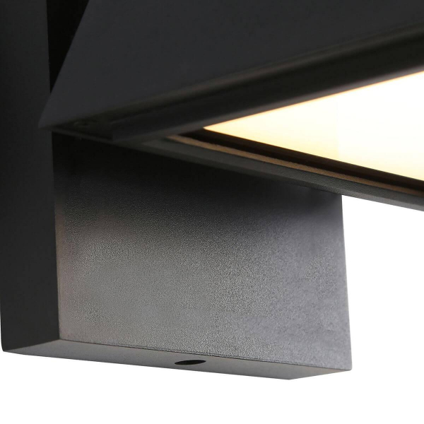 Уличный настенный светодиодный светильник Favourite Trapezium 4300-1W Уличный настенный светодиодный светильник Favourite Trapezium 4300-1W