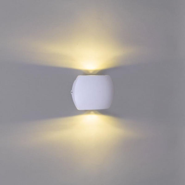 Уличный настенный светильник Reluce 86008-9.2-002TLB LED2*3W WT Уличный настенный светильник Reluce 86008-9.2-002TLB LED2*3W WT