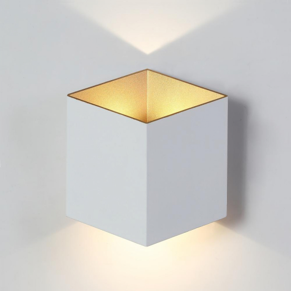 Уличный настенный светодиодный светильник Crystal Lux CLT 227W WH-GO Уличный настенный светодиодный светильник Crystal Lux CLT 227W WH-GO