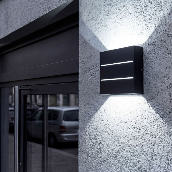 Уличный настенный светильник Uniel ULU-P31B-4W/4000K IP65 BLACK UL-00013619