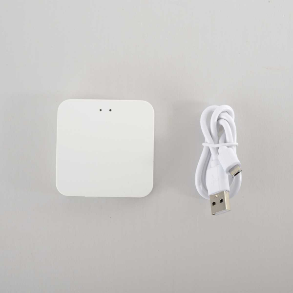 Модуль управления Crystal Lux Space Smart Home CLT 0.203 12 Модуль управления Crystal Lux Space Smart Home CLT 0.203 12