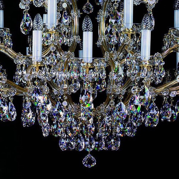 Подвесная люстра Artglass Maria Terezia 7 Vachtle CE Подвесная люстра Artglass Maria Terezia 7 Vachtle CE