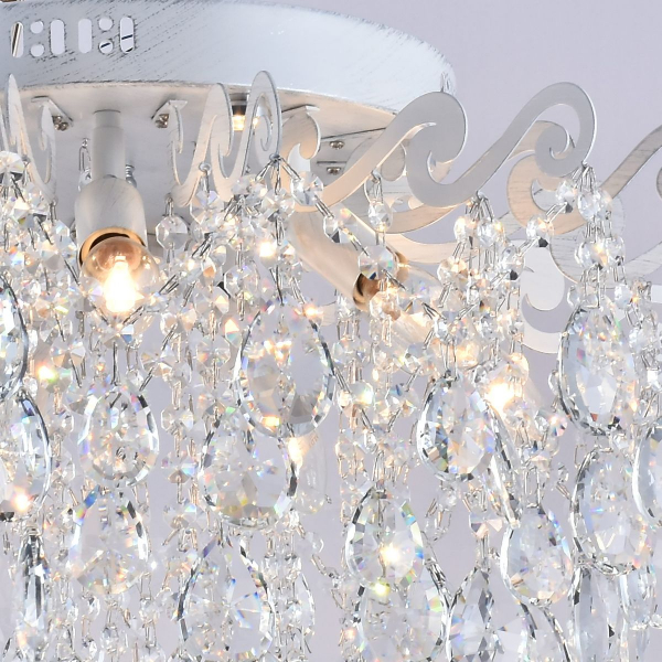 Потолочная люстра Reluce 04033-0.3-07 WH+SILVER PN Потолочная люстра Reluce 04033-0.3-07 WH+SILVER PN