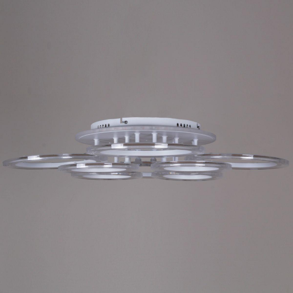 Потолочная светодиодная люстра Reluce 09812-3.3-4+4A WH (RGB) Потолочная светодиодная люстра Reluce 09812-3.3-4+4A WH (RGB)