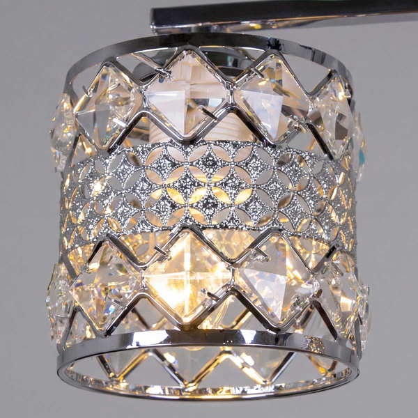 Люстра Reluce 05670-0.3-02