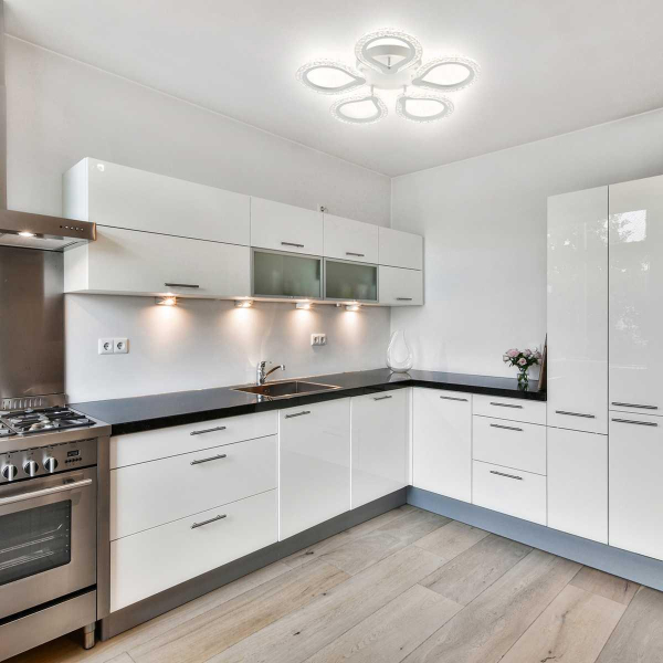 Потолочная светодиодная люстра Escada Menita 10270/5LED Потолочная светодиодная люстра Escada Menita 10270/5LED