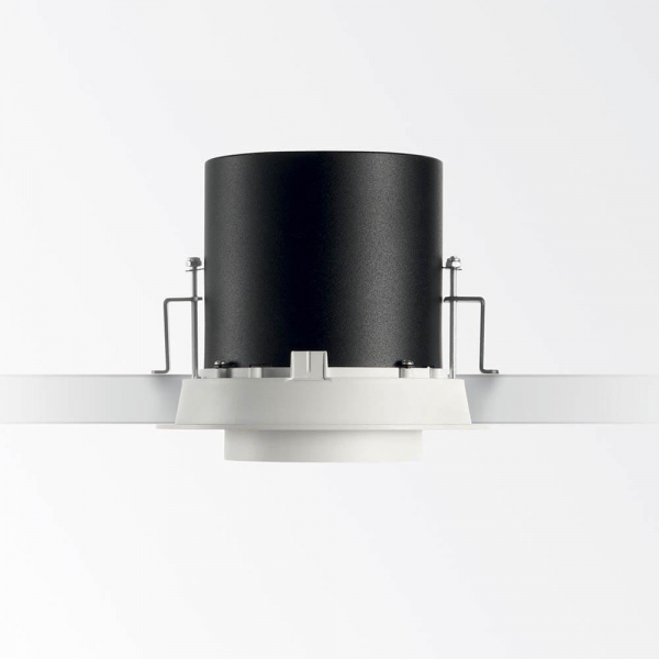 Встраиваемый светодиодный спот Ideal Lux Nova 12W 3000K WH 248165 Встраиваемый светодиодный спот Ideal Lux Nova 12W 3000K WH 248165
