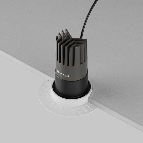 Встраиваемый светильник Maytoni Technical Downlight Dip DL120-10W-3K-TRS-B