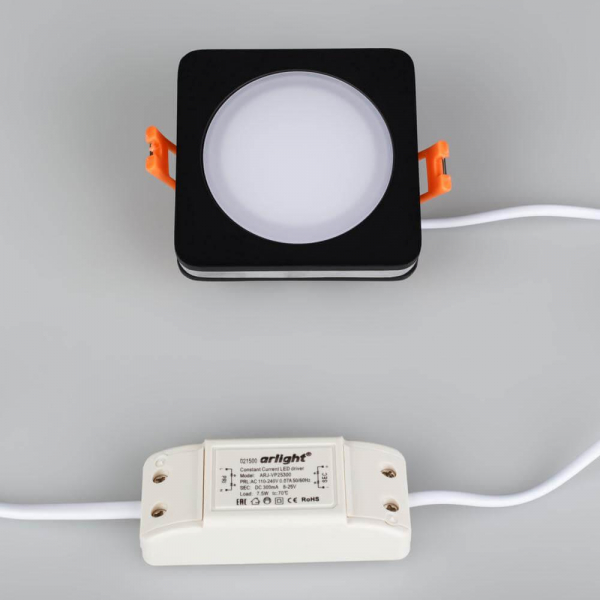 Встраиваемый светодиодный светильник Arlight LTD-80x80SOL-BK-5W Day White 021481 Встраиваемый светодиодный светильник Arlight LTD-80x80SOL-BK-5W Day White 021481