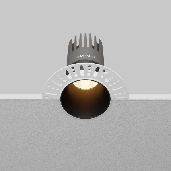 Встраиваемый светильник Maytoni Technical Downlight Dip DL120-10W-3K-TRS-B