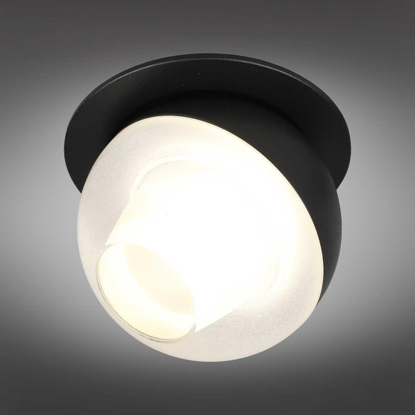 Встраиваемый потолочный светильник Omnilux Mantova OML-103019-08 Встраиваемый потолочный светильник Omnilux Mantova OML-103019-08