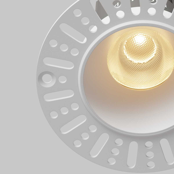 Встраиваемый светильник Maytoni Technical DL124-10W-2.7K-TRS-W