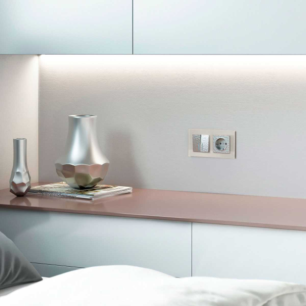 Выключатель Werkel Hammer двухклавишный проходной с подсветкой серебряный W1222106 4690389162633