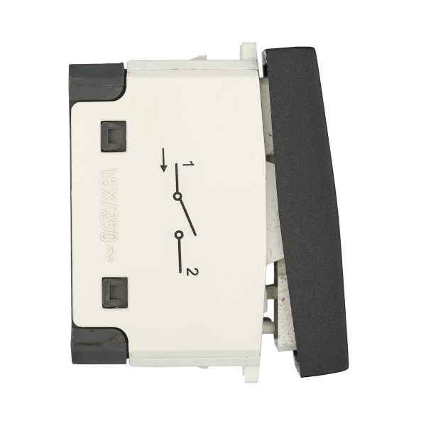 Выключатель LK Studio 45х22,5мм (схема 1) 16 A, 250 B (черный бархат) LK45 850108-1 Выключатель LK Studio 45х22,5мм (схема 1) 16 A, 250 B (черный бархат) LK45 850108-1