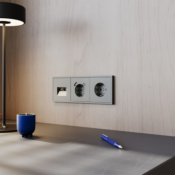 Розетка встраиваемая VOLTUM S70 с заземлением и защитными шторками, 16А, с USB, A+С, (титан) Розетка встраиваемая VOLTUM S70 с заземлением и защитными шторками, 16А, с USB, A+С, (титан)