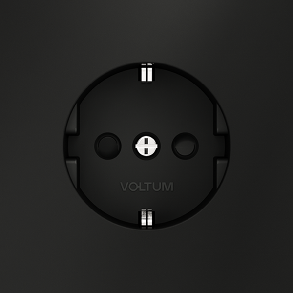 Розетка встраиваемая VOLTUM S70 с заземлением и защитными шторками, 16А, (черный матовый) Розетка встраиваемая VOLTUM S70 с заземлением и защитными шторками, 16А, (черный матовый)