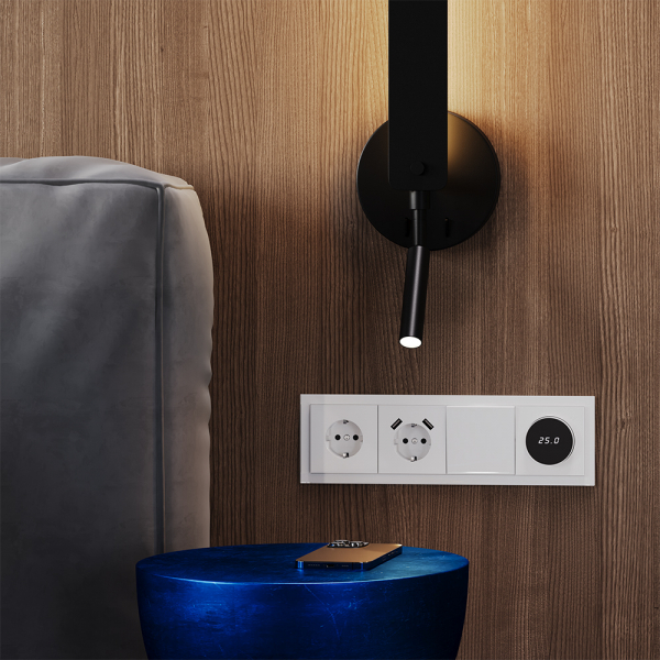 Розетка встраиваемая VOLTUM S70 с заземлением и защитными шторками, 16А, с USB, A+A, (белый матовый) Розетка встраиваемая VOLTUM S70 с заземлением и защитными шторками, 16А, с USB, A+A, (белый матовый)